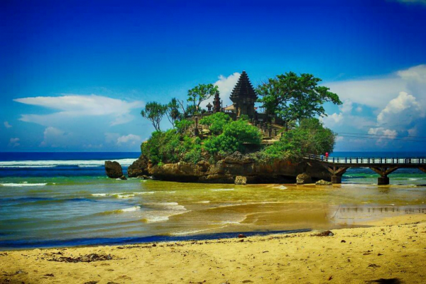 tanah lot malang